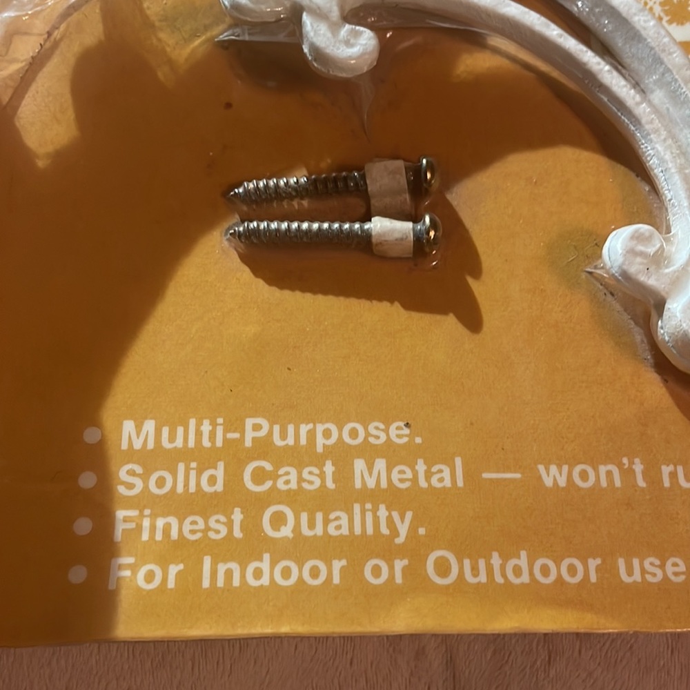 Decorativecbracket - Picture 2 of 6